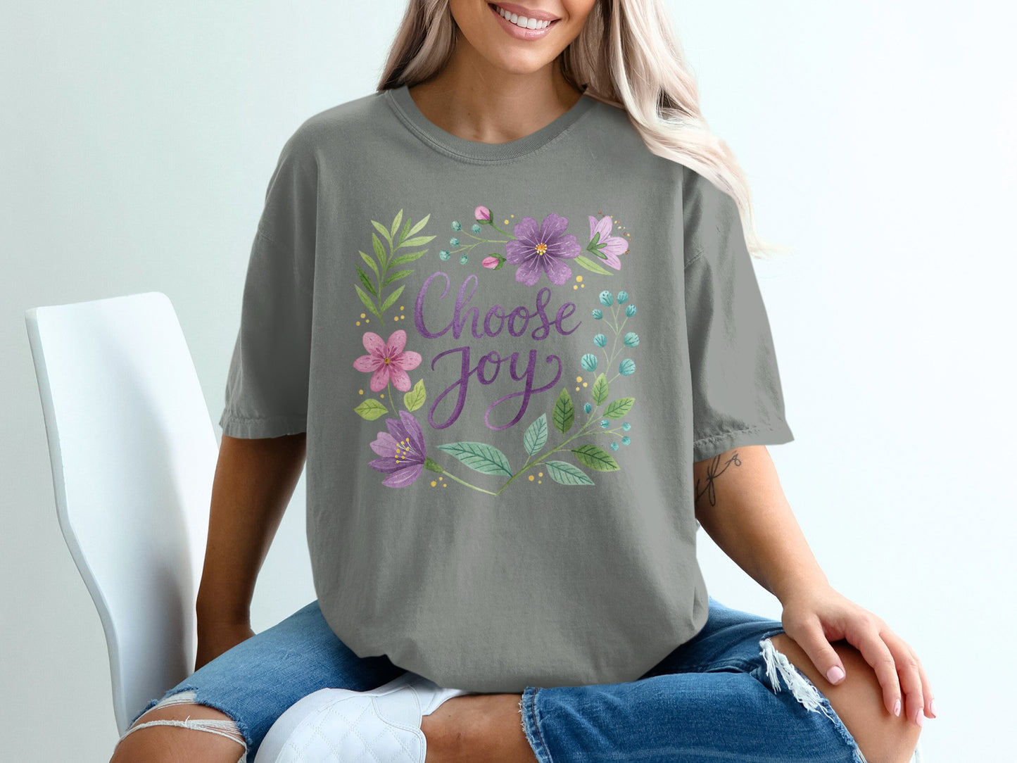 Gray t-shirt with floral frame and text "Choose Joy".