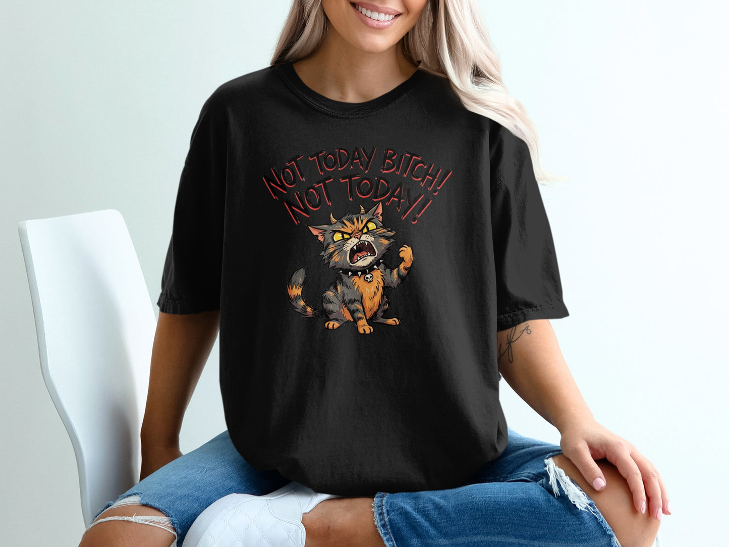 Black t-shirt with angry cat and "NOT TODAY BITCH!" text.